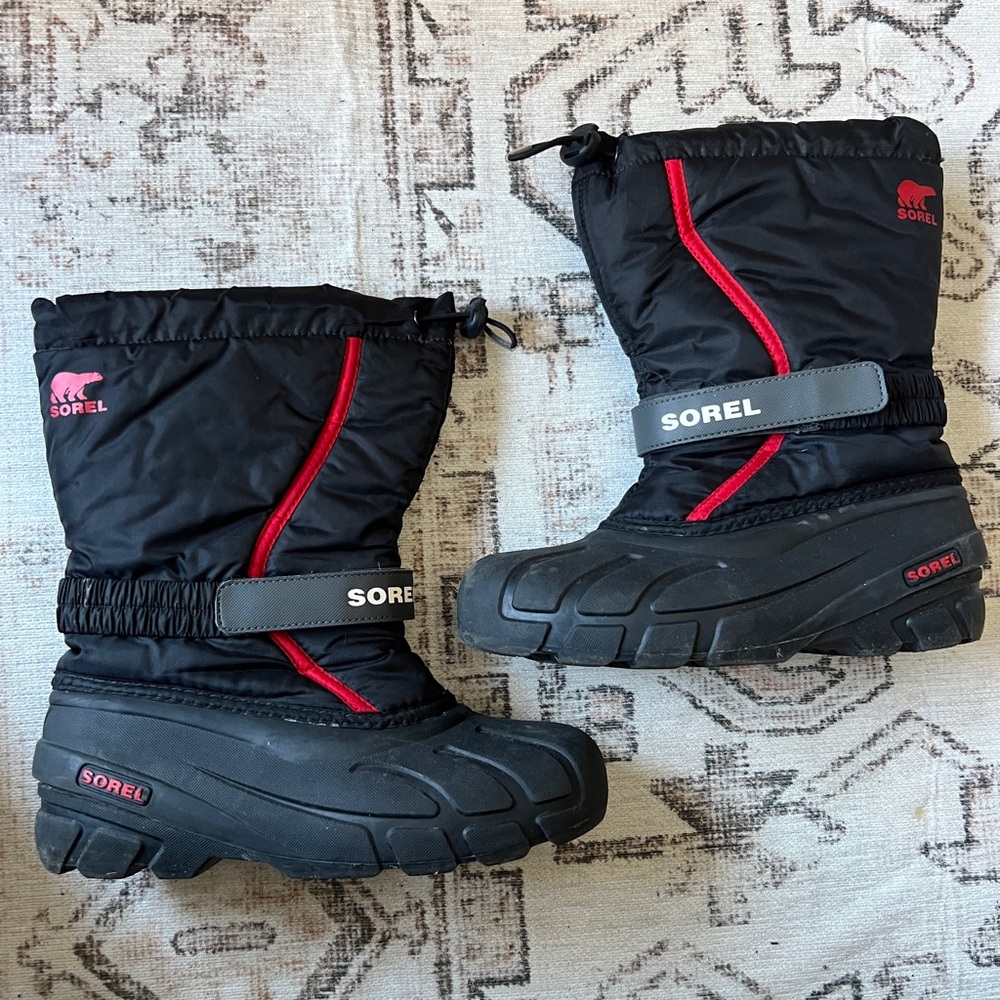 Sorel Black and Red Snow Boots